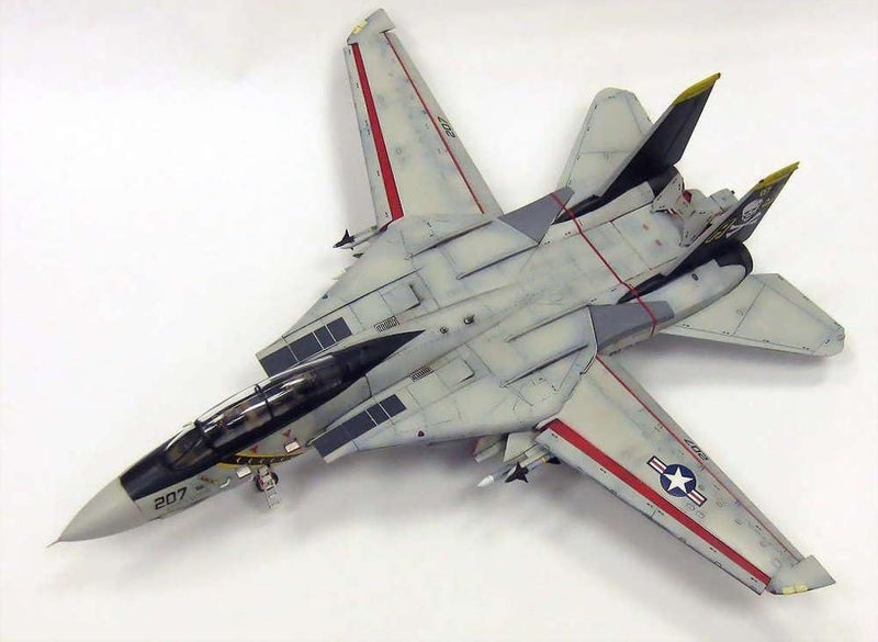 Faller Hasegawa 1:72 Scale F-14A Tomcat High Model Kit - Image 3